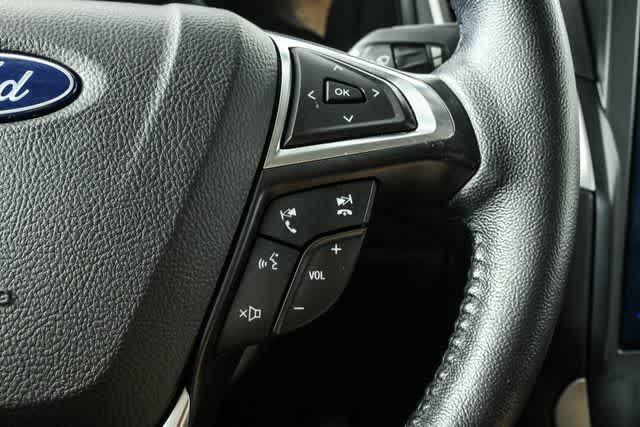 used 2022 Ford Edge car, priced at $19,995