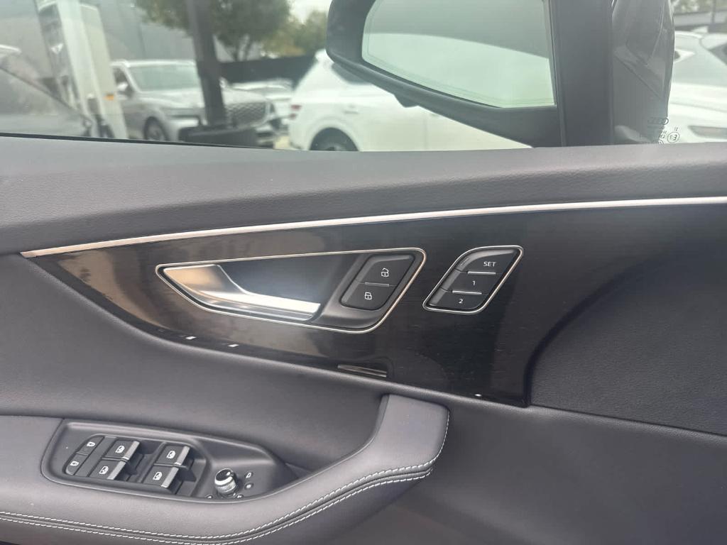 used 2025 Audi Q7 car, priced at $56,499