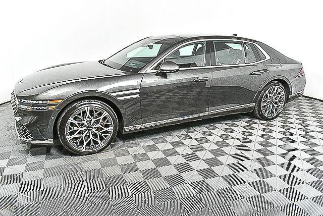 new 2025 Genesis G90 car, priced at $102,305