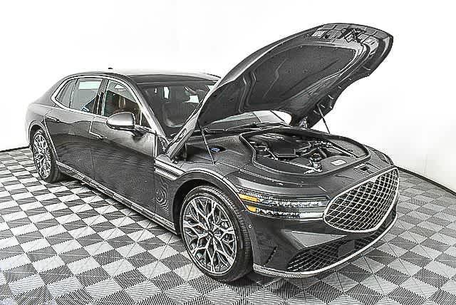 new 2025 Genesis G90 car, priced at $103,295