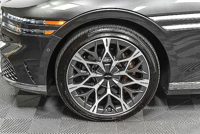 new 2025 Genesis G90 car, priced at $103,295