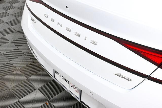 new 2025 Genesis G90 car, priced at $93,095