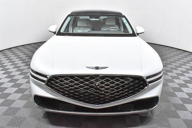 new 2025 Genesis G90 car, priced at $102,585