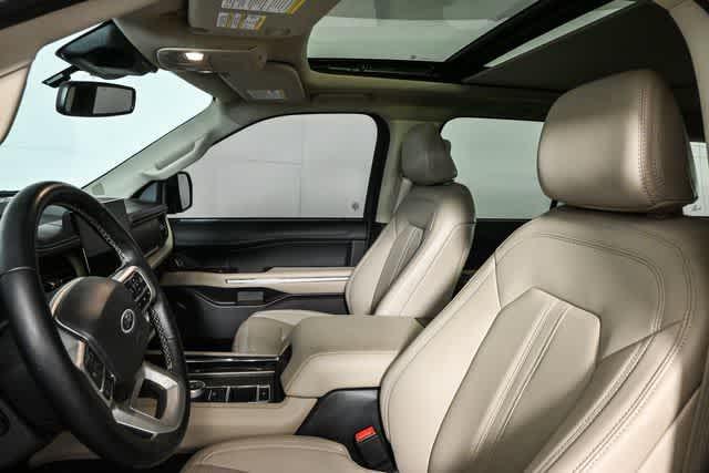 used 2024 Ford Expedition car, priced at $46,499