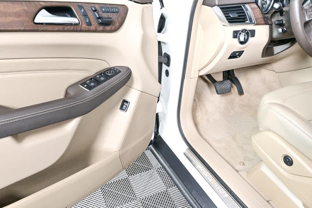 used 2015 Mercedes-Benz M-Class car, priced at $11,988