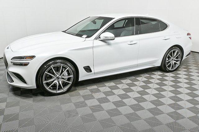 used 2025 Genesis G70 car