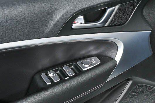 used 2025 Genesis G70 car