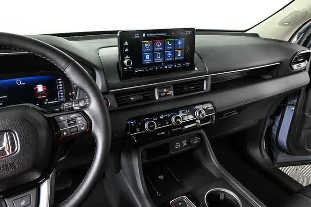 used 2025 Honda Pilot car, priced at $47,699