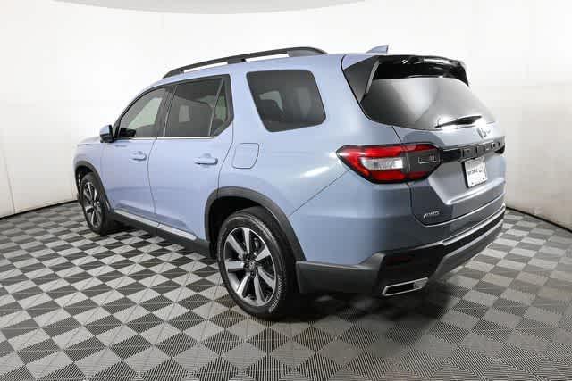 used 2025 Honda Pilot car, priced at $47,699