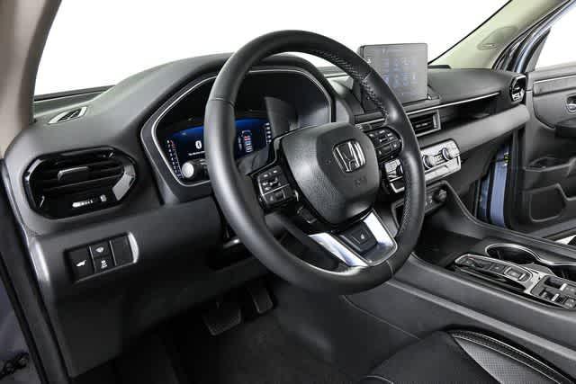 used 2025 Honda Pilot car, priced at $47,699