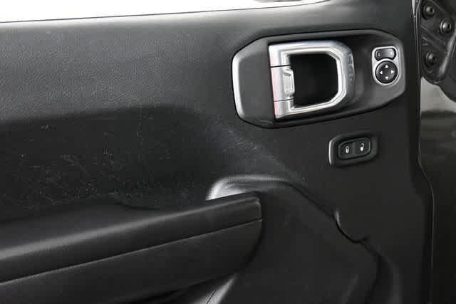 used 2021 Jeep Gladiator car, priced at $29,877