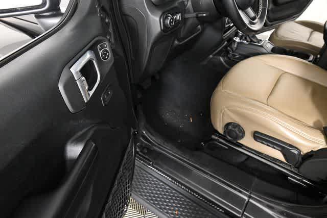 used 2021 Jeep Gladiator car, priced at $29,877