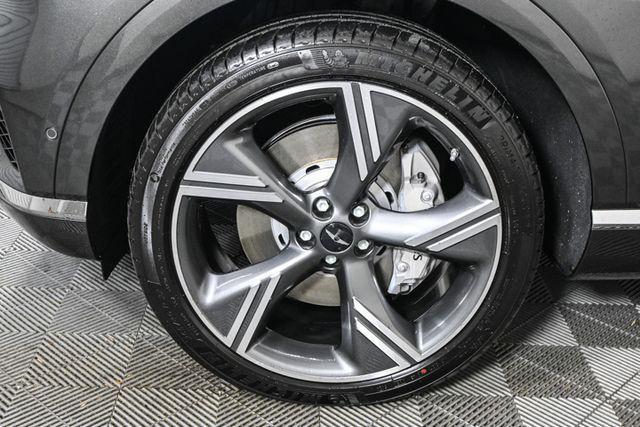 new 2025 Genesis GV80 car, priced at $83,914