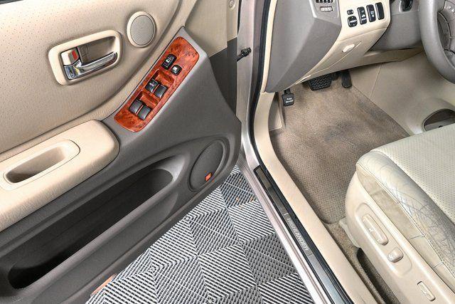 used 2002 Lexus SC 430 car, priced at $9,975