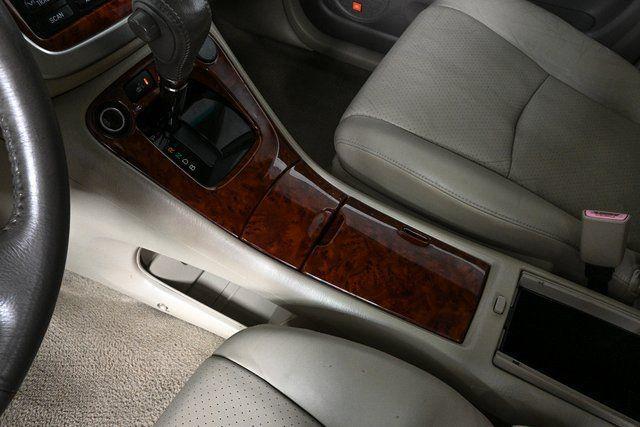used 2002 Lexus SC 430 car, priced at $9,975