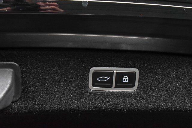 new 2025 Genesis G90 car, priced at $99,645