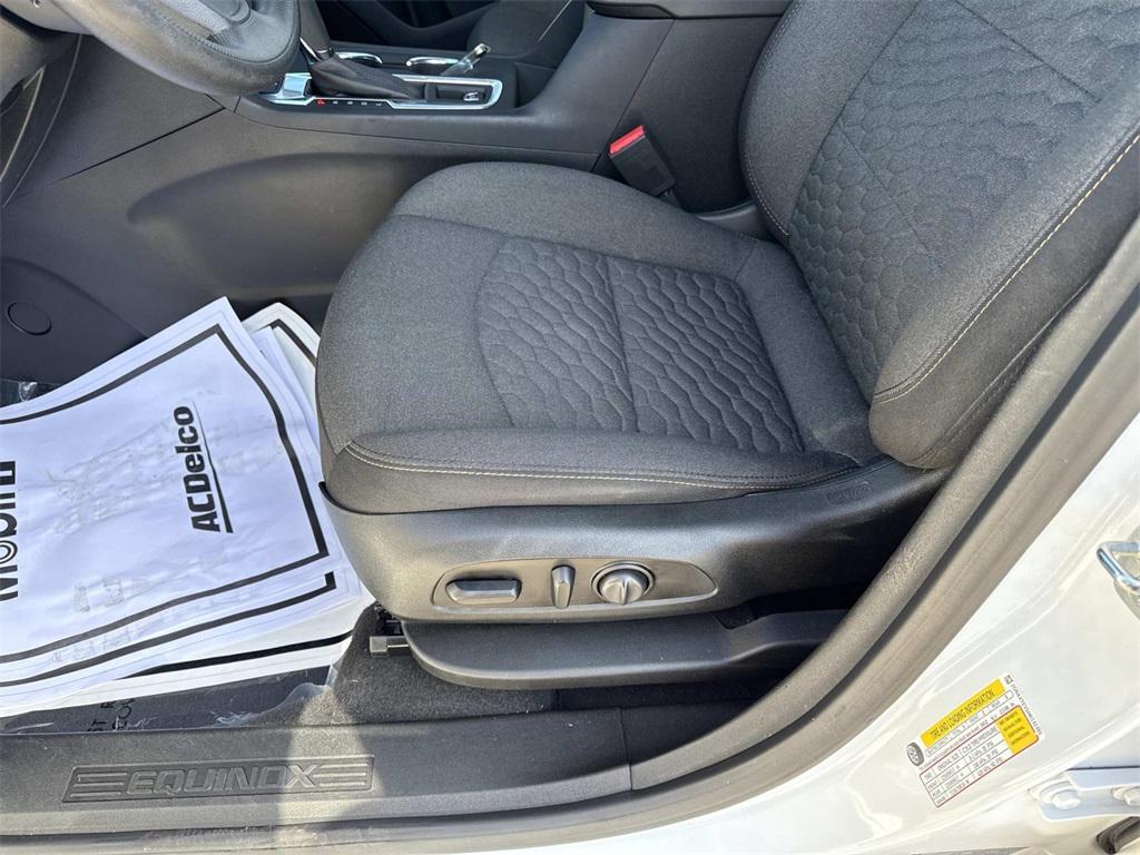 used 2021 Chevrolet Equinox car, priced at $18,998