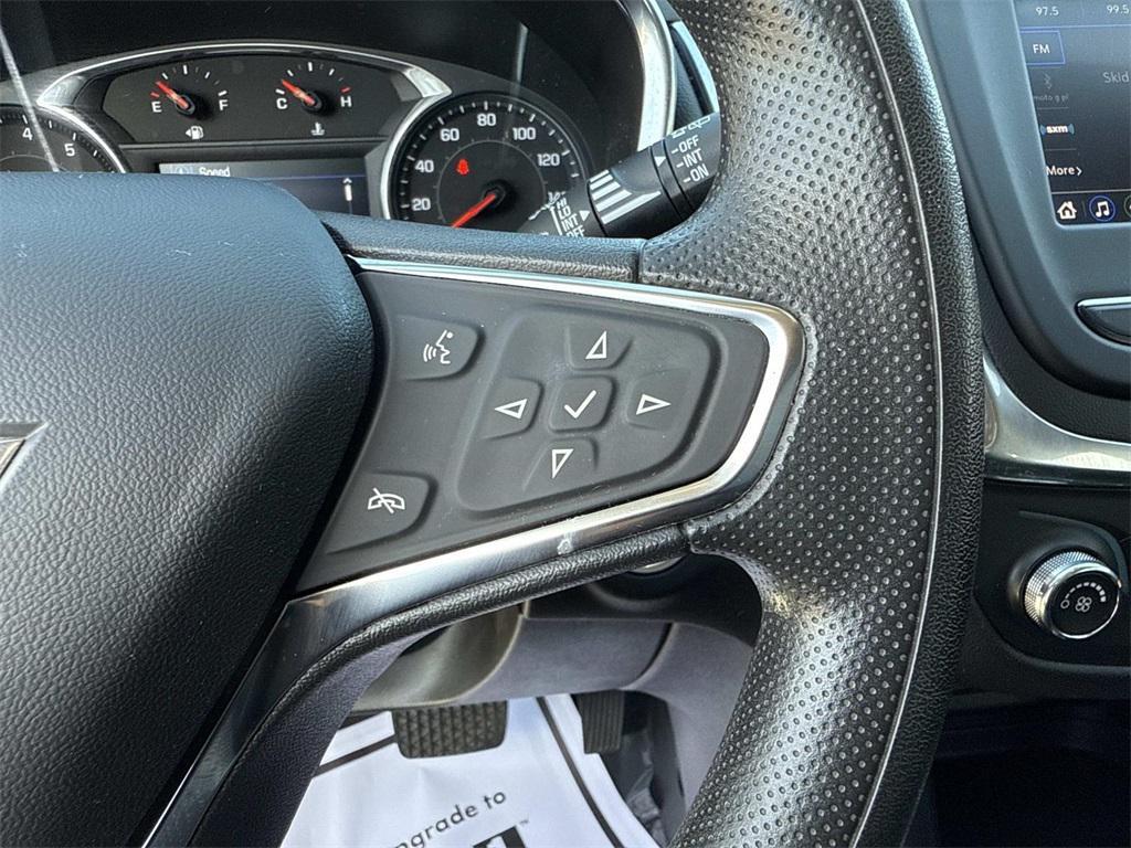 used 2021 Chevrolet Equinox car, priced at $18,998