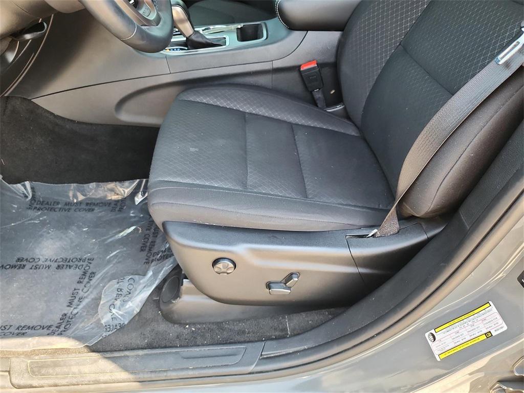 used 2021 Jeep Grand Cherokee car, priced at $27,888