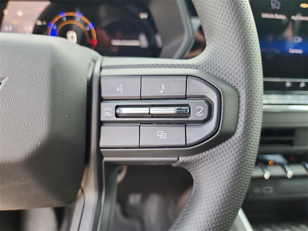 new 2025 Chevrolet Colorado car, priced at $42,090