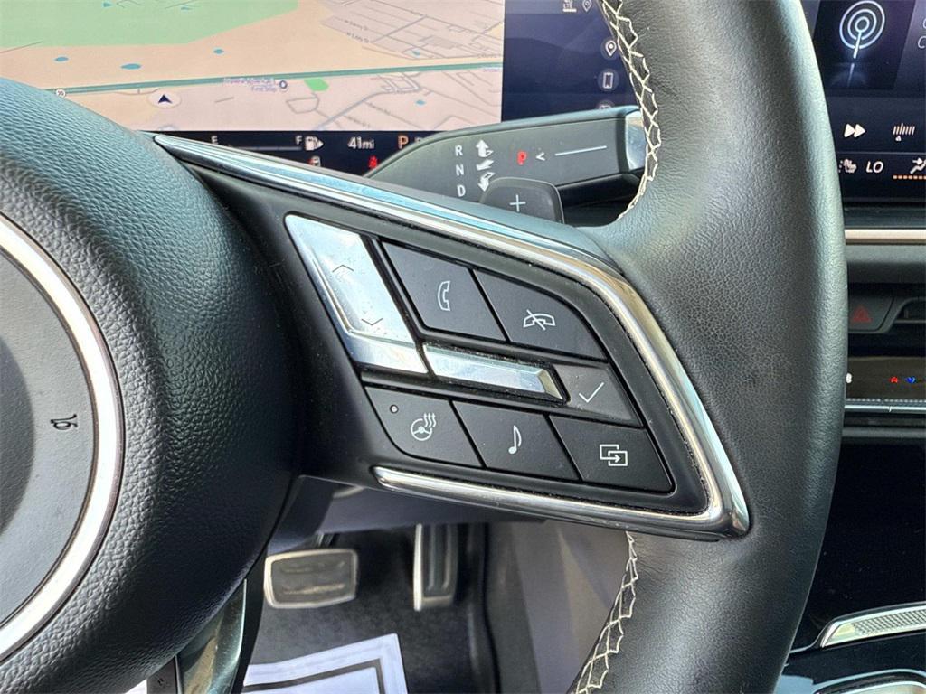 used 2025 Buick Envision car, priced at $35,426