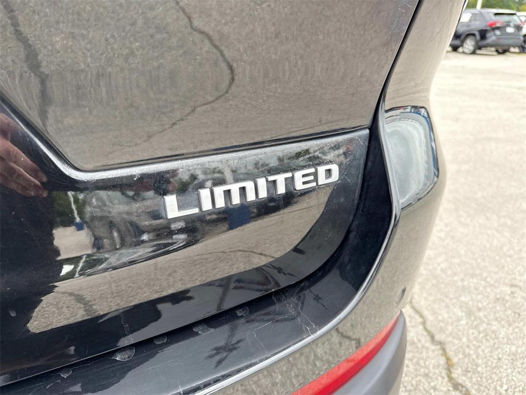 used 2024 Jeep Grand Cherokee L car, priced at $37,299