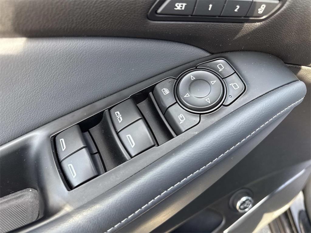 used 2024 Buick Enclave car, priced at $32,158