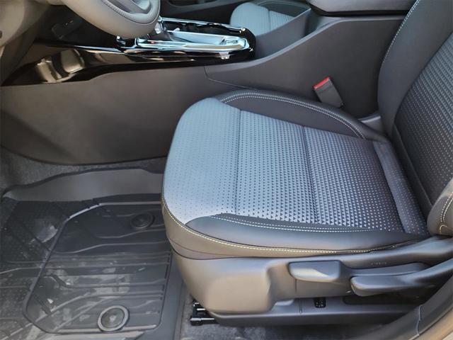 new 2025 Chevrolet Trax car, priced at $24,126