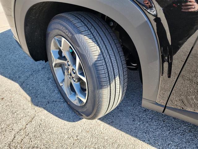 new 2025 Chevrolet Trax car, priced at $24,126