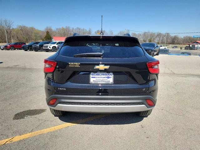 new 2025 Chevrolet Trax car, priced at $24,126
