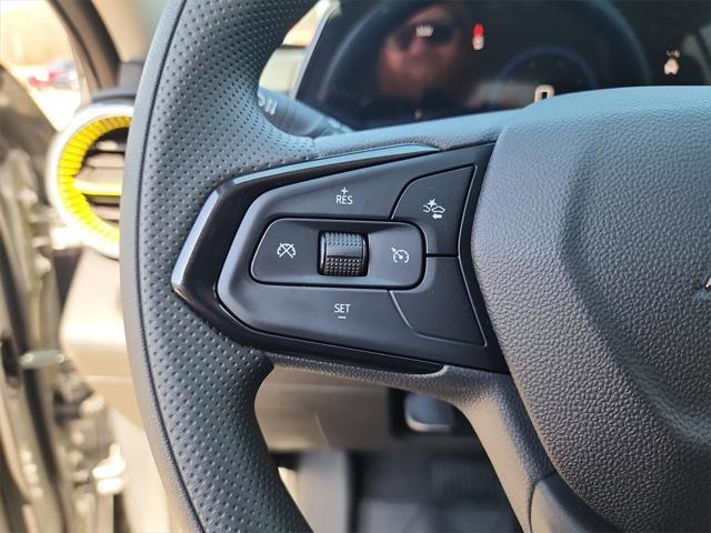 new 2025 Chevrolet Trax car, priced at $24,126