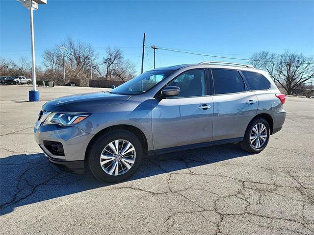 used 2020 Nissan Pathfinder car, priced at $16,370