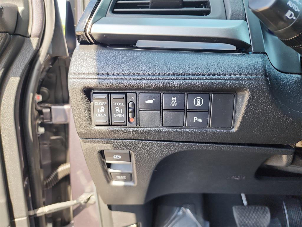 used 2022 Honda Odyssey car, priced at $32,778