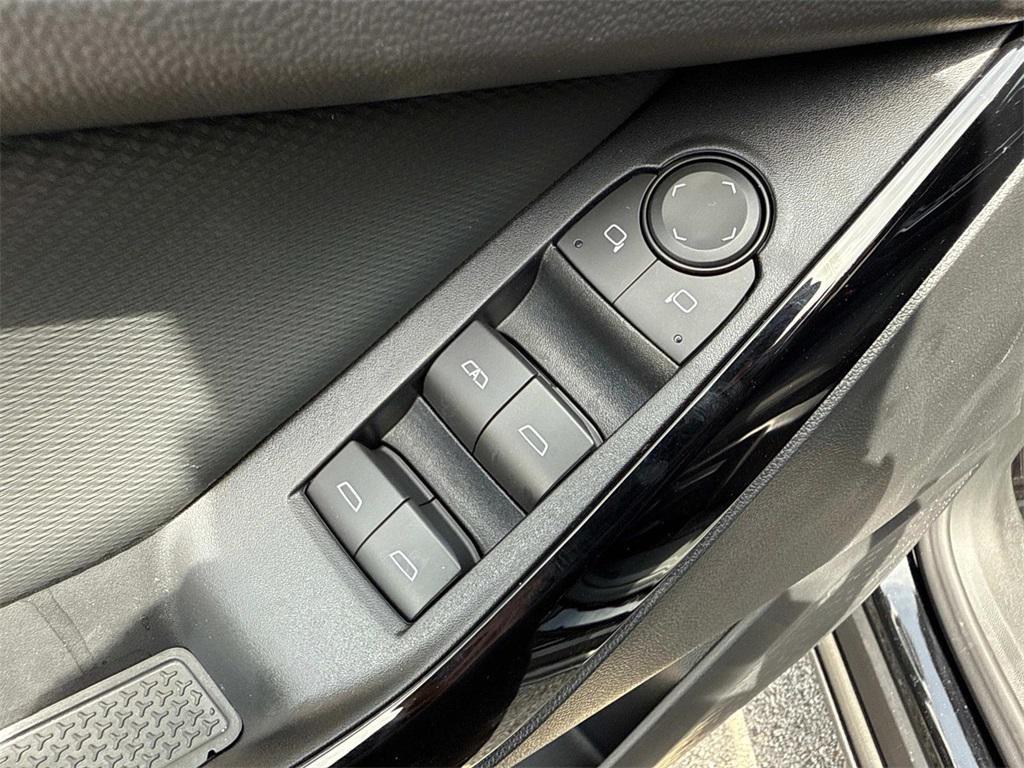 new 2026 Chevrolet Equinox car, priced at $31,995