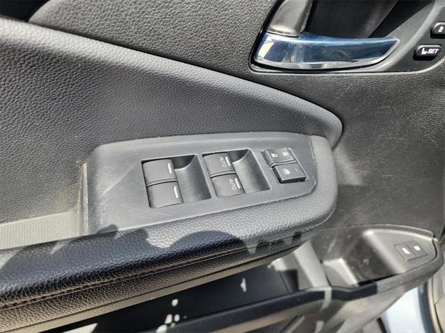 used 2022 Honda Pilot car, priced at $30,608