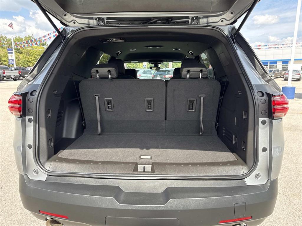used 2023 Chevrolet Traverse car, priced at $29,894