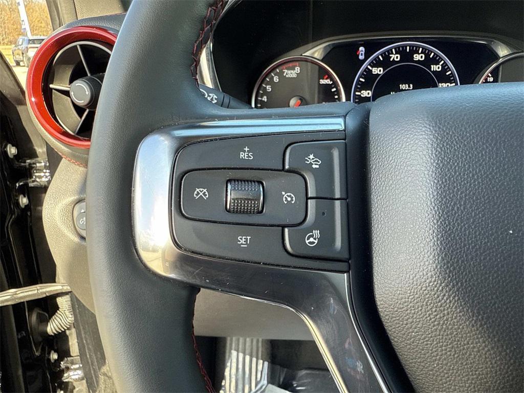 used 2025 Chevrolet Blazer car, priced at $35,694