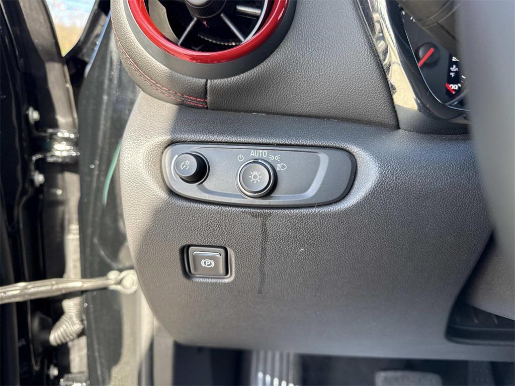 used 2025 Chevrolet Blazer car, priced at $35,694