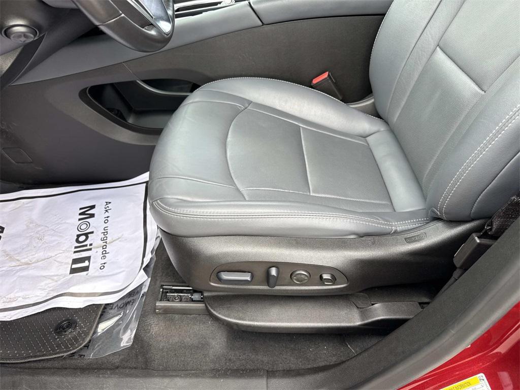 used 2024 Buick Enclave car, priced at $33,976