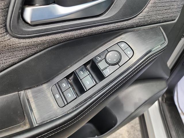 used 2021 Nissan Rogue car, priced at $21,877