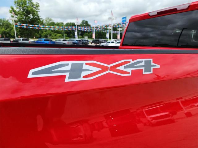 new 2025 Chevrolet Silverado 1500 car, priced at $43,355