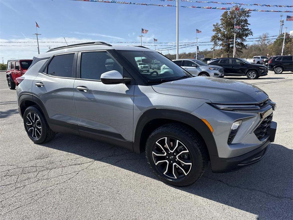 used 2024 Chevrolet TrailBlazer car, priced at $24,314