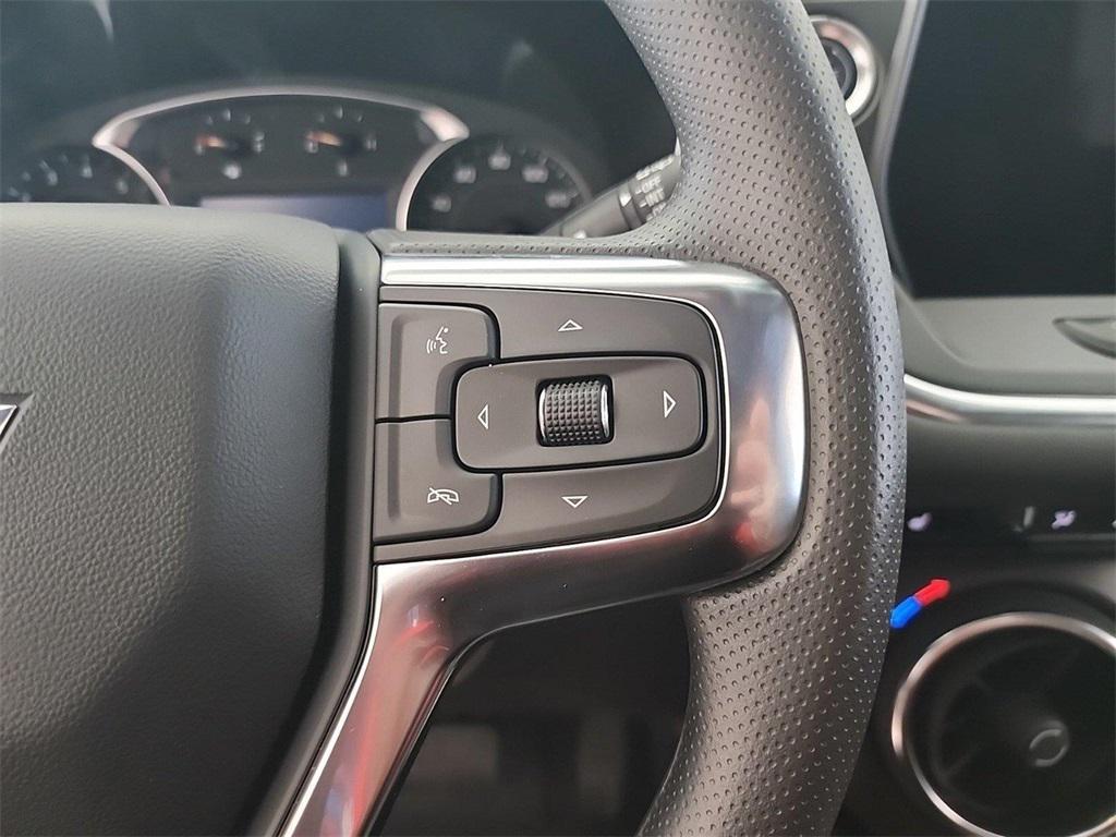 new 2025 Chevrolet Blazer car, priced at $35,355