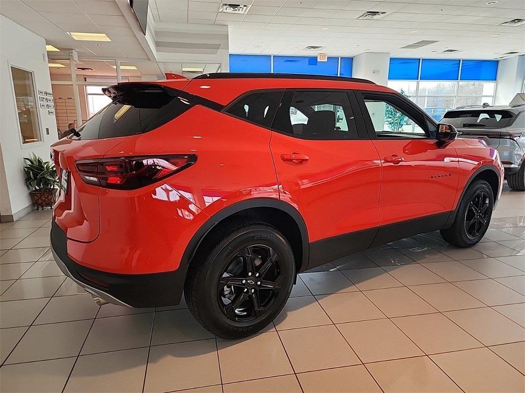 new 2025 Chevrolet Blazer car, priced at $35,355