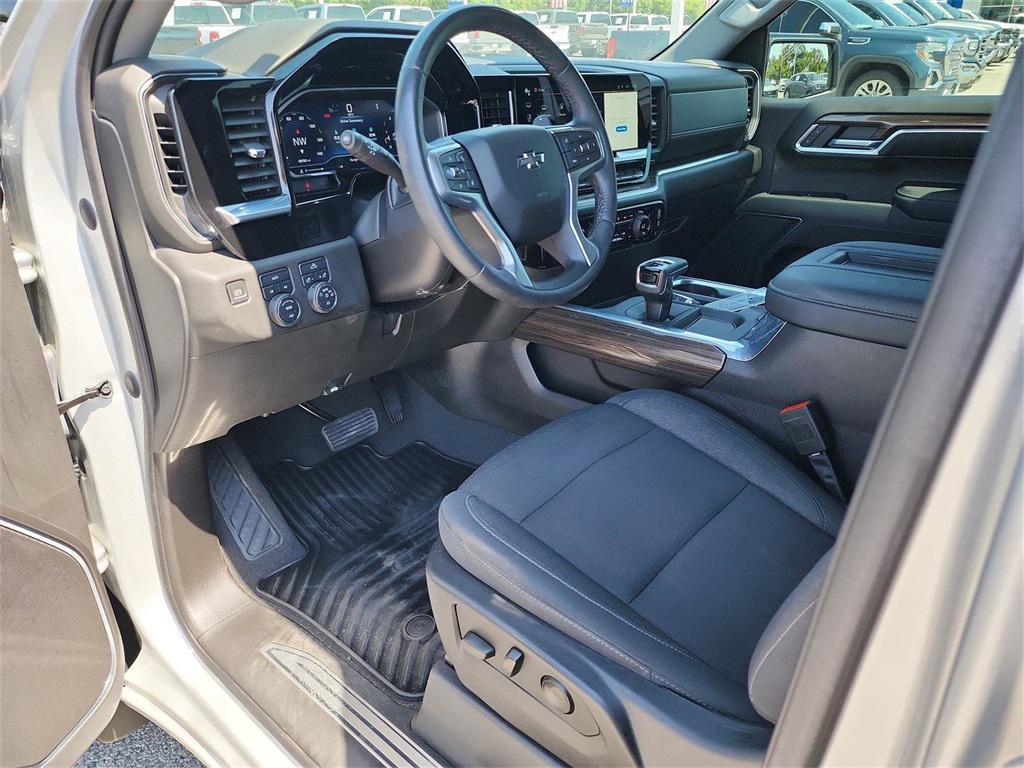used 2022 Chevrolet Silverado 1500 car, priced at $41,997