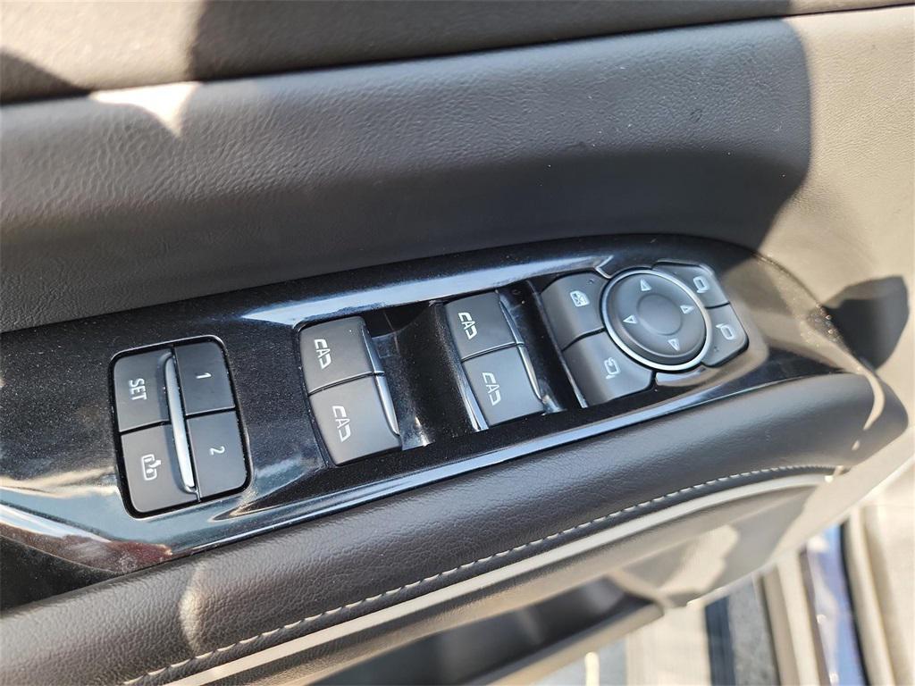 used 2024 Cadillac Escalade car, priced at $74,888