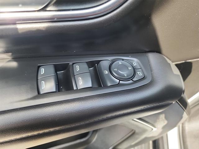 used 2022 GMC Yukon XL car, priced at $40,501