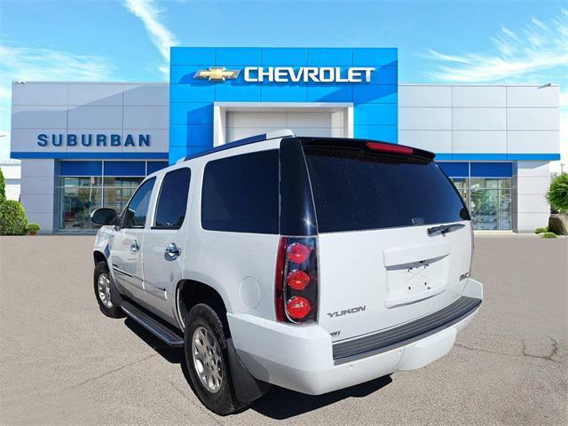 used 2014 GMC Yukon car, priced at $17,799