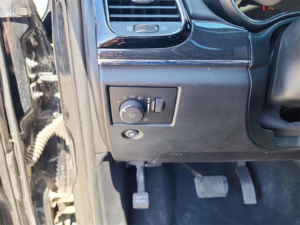 used 2021 Jeep Grand Cherokee car, priced at $26,899