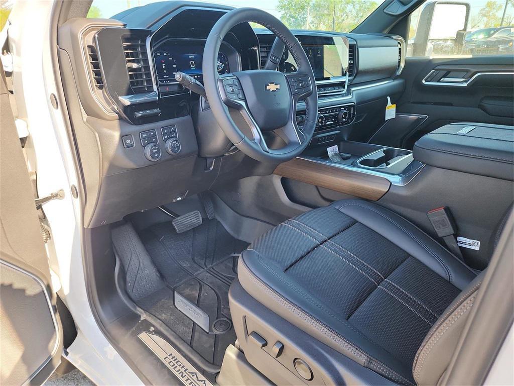 new 2025 Chevrolet Silverado 3500 car, priced at $87,777